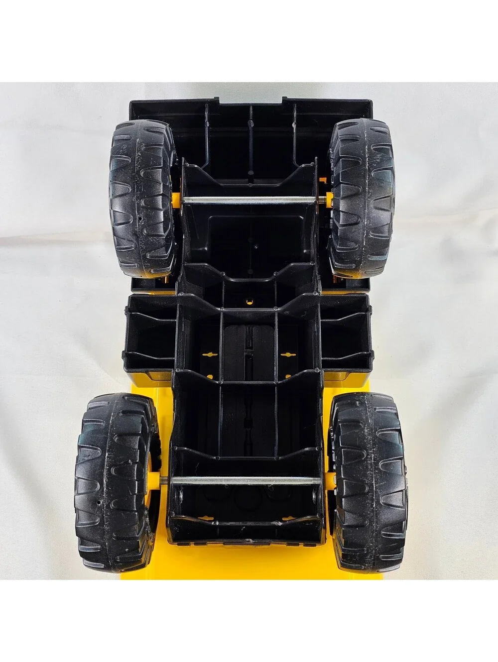 Tonka 354 Mighty Dump Truck Yellow Steel Bed Construction Toy Vehicle 17 Inch